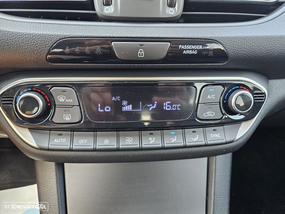 Hyundai i30 1.0 T-GDI Style Plus - 32