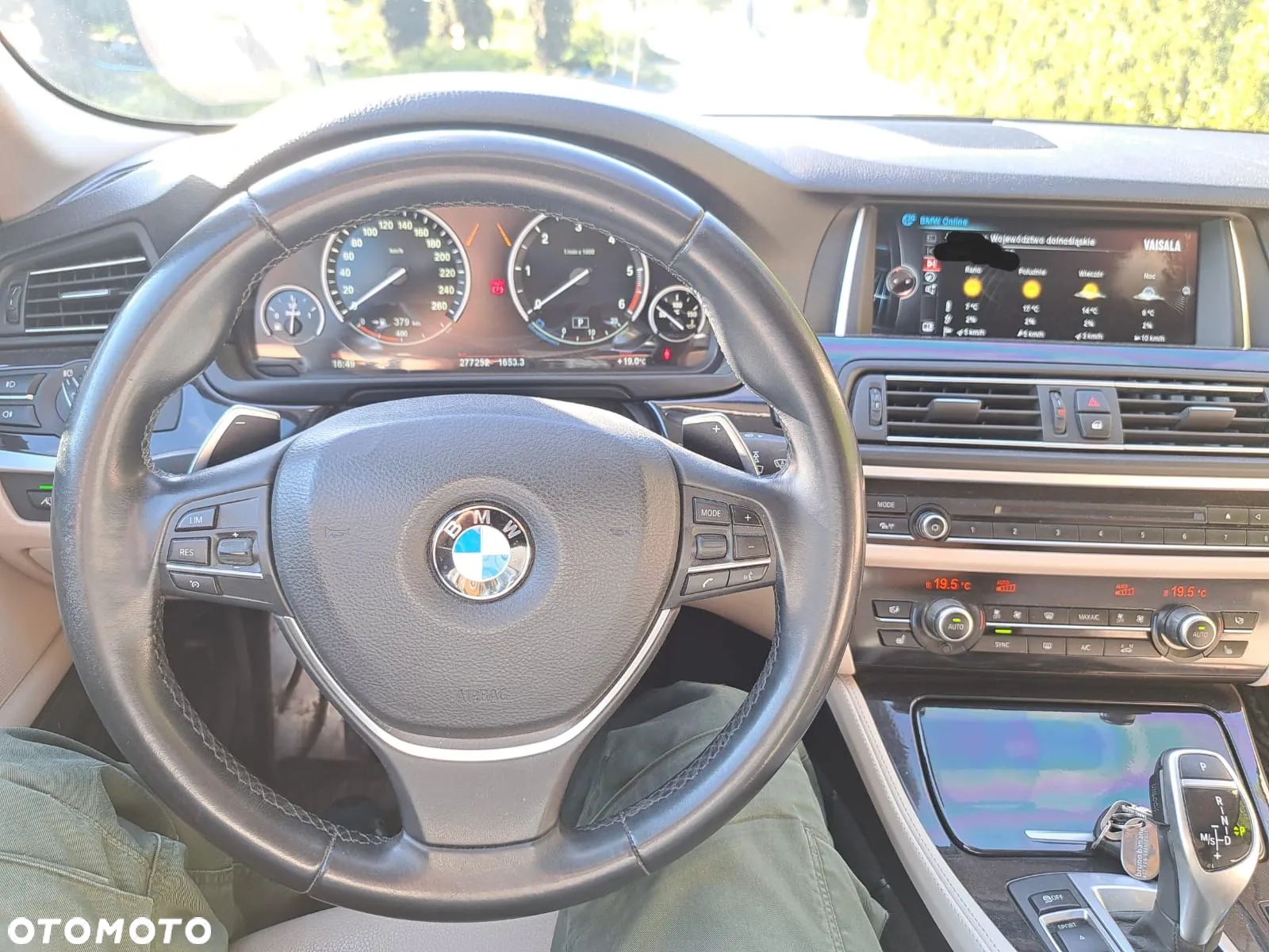 BMW Seria 5 530d xDrive Luxury Line - 12