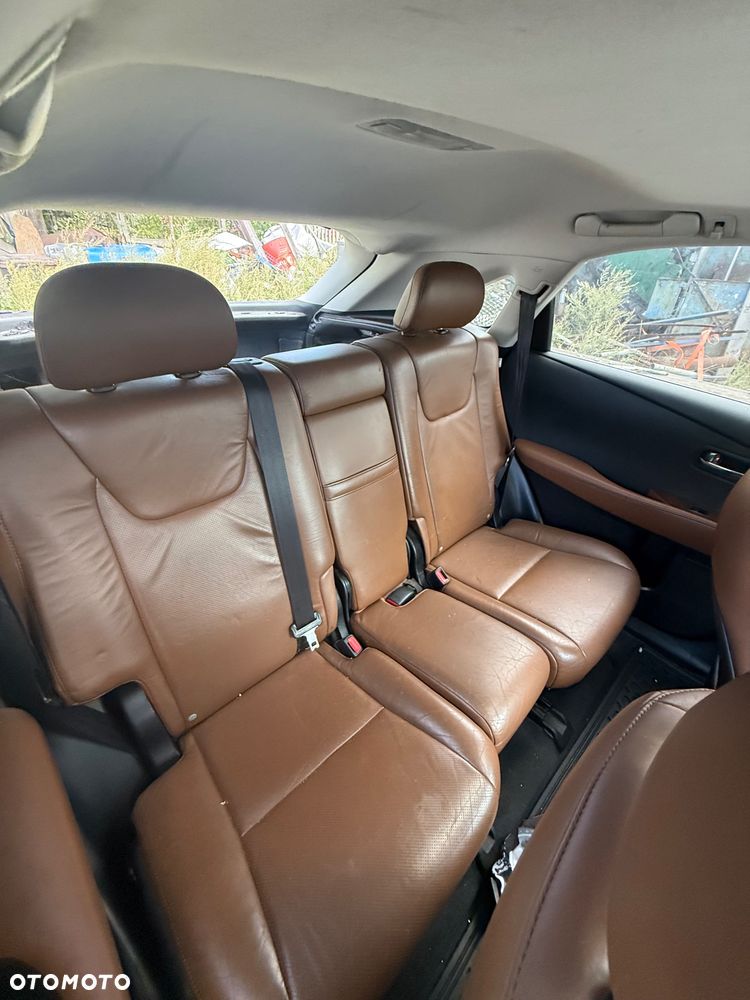 Lexus RX - 8