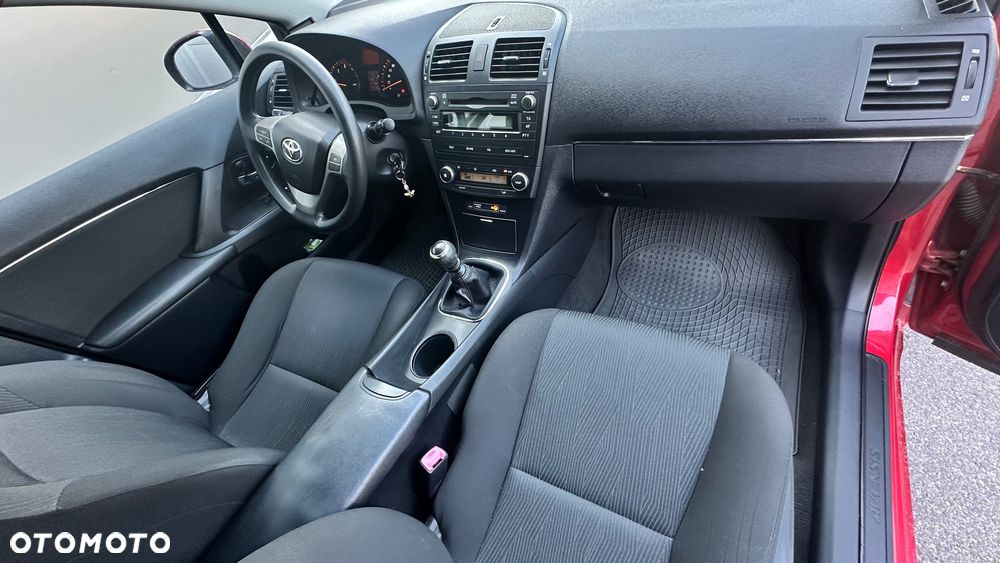 Toyota Avensis 2.0 D-4D 2010 - 11