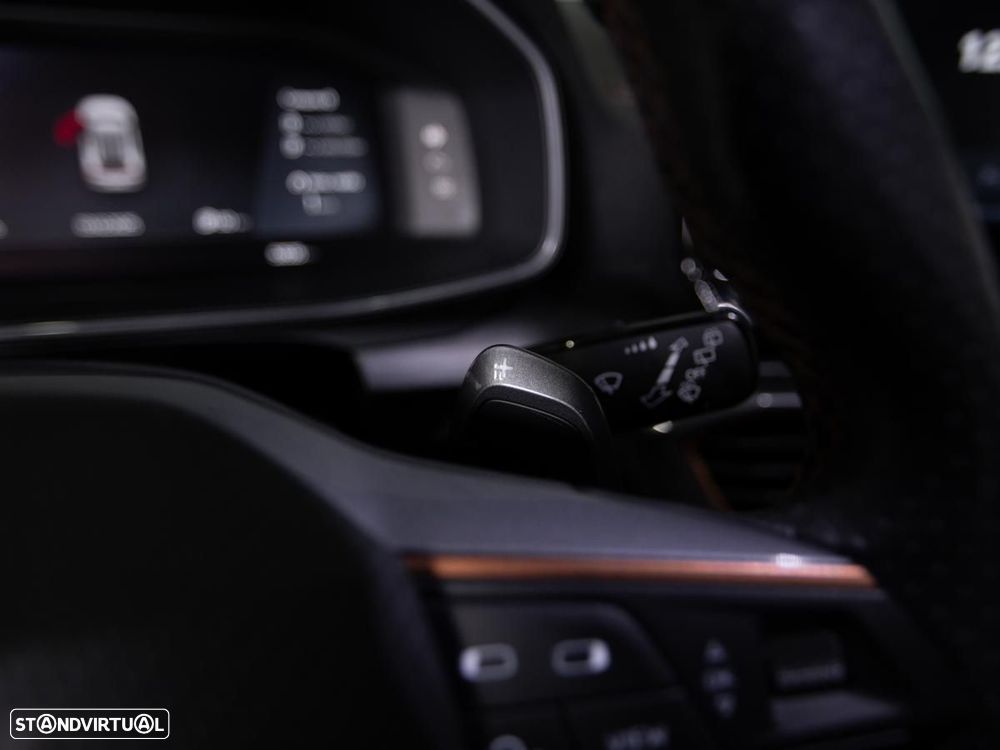 Cupra Formentor 1.4 e-Hybrid Plus DSG - 17