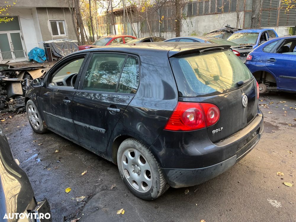 Dezmembrez VW Volkswagen Golf 5 negru diesel 2007 - 10