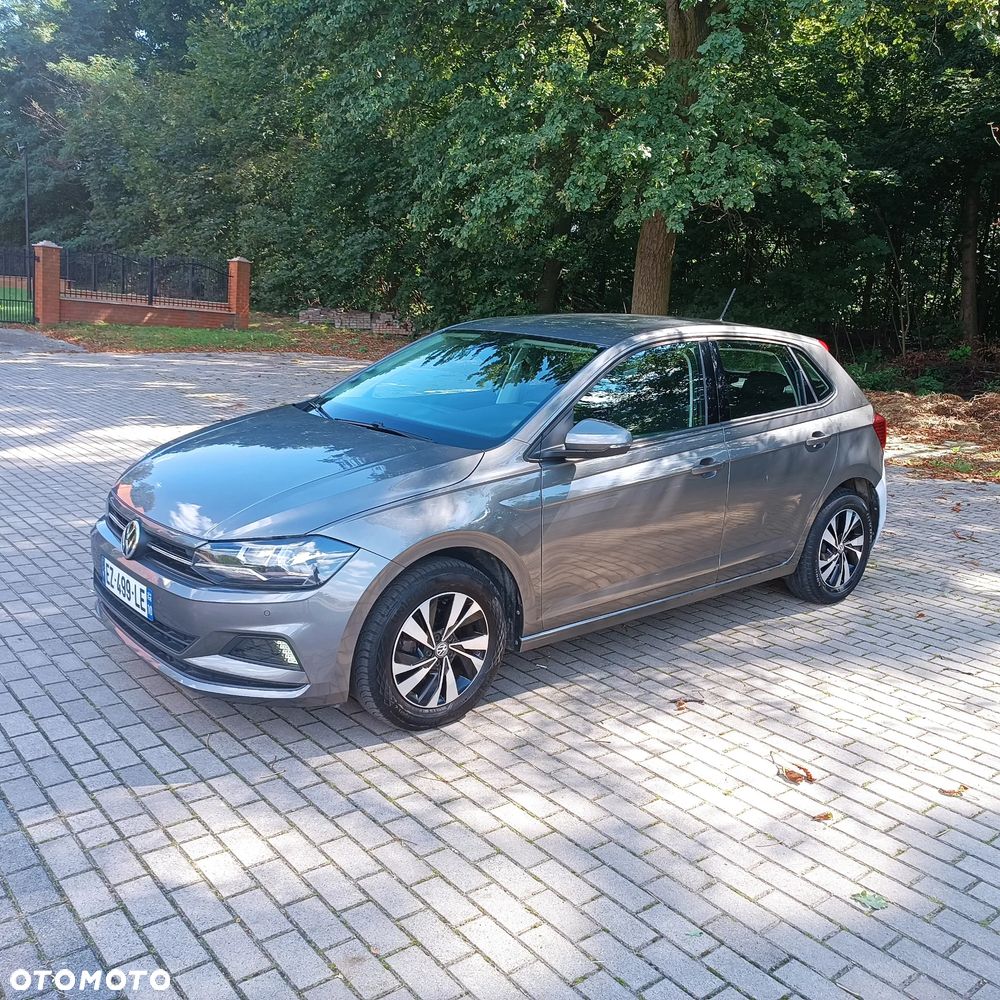 Volkswagen Polo - 2