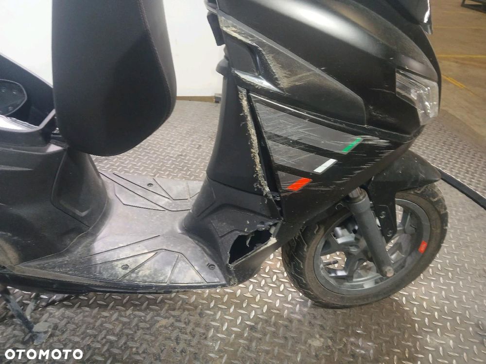 Aprilia SX - 2