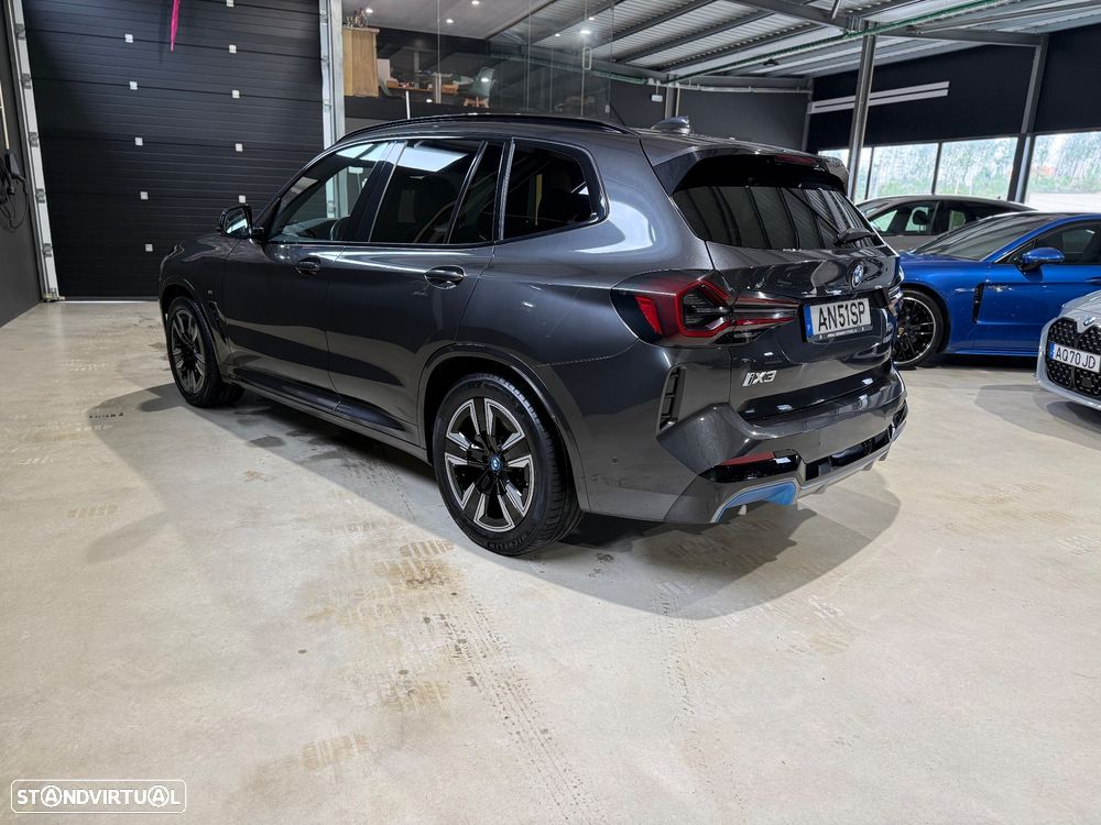 BMW iX3 M Sport Impressive - 9