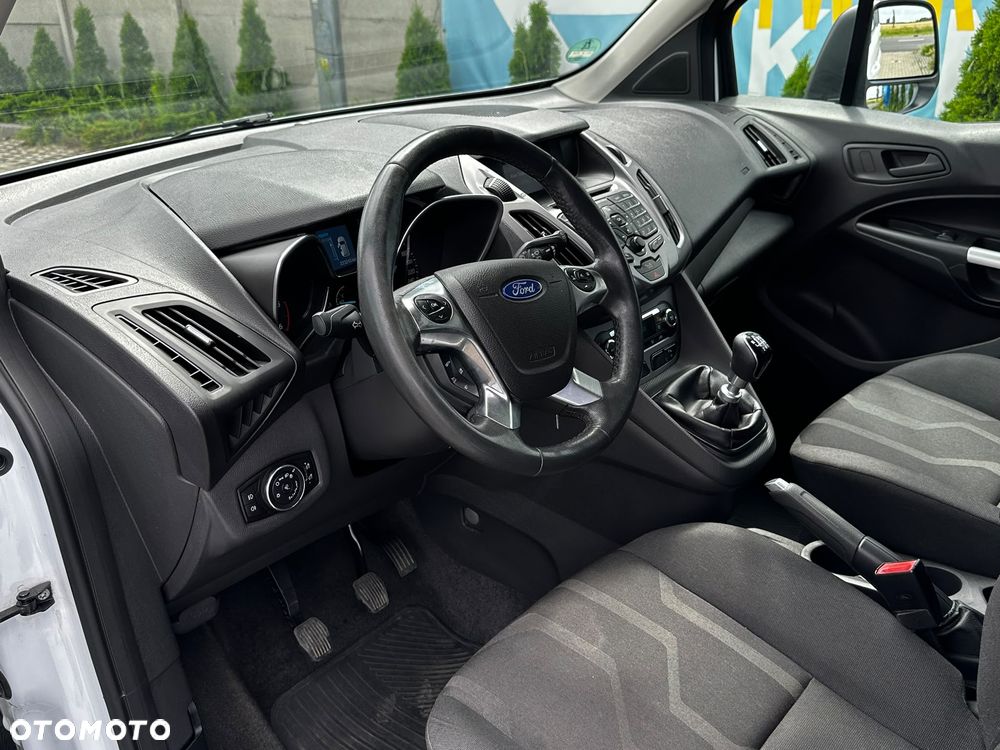 Ford Tourneo Connect Grand - 10