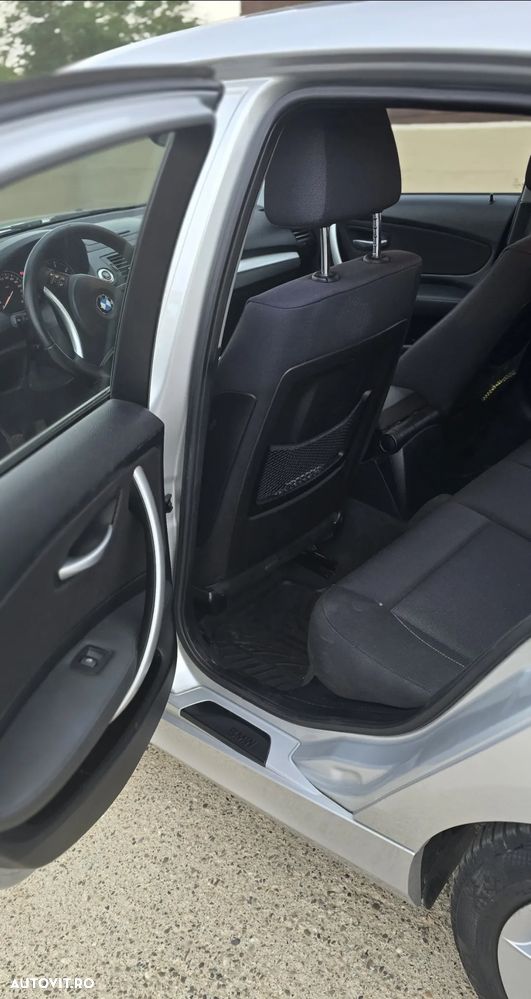 BMW Seria 1 120d DPF - 11