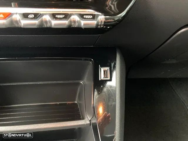 Peugeot 208 1.2 PureTech Active Pack - 22