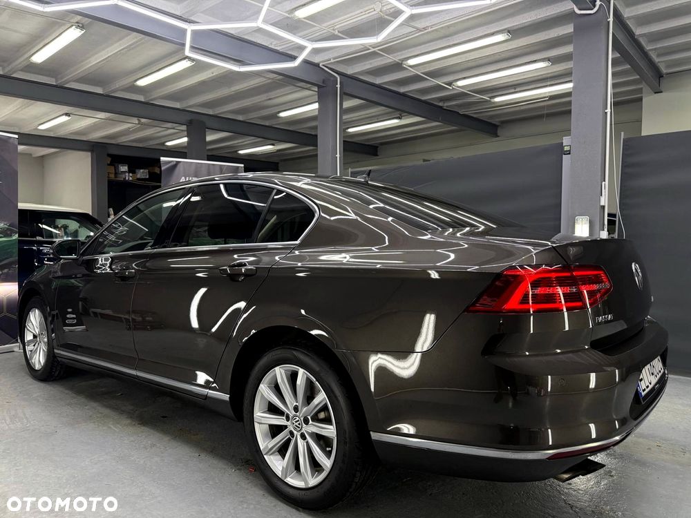 Volkswagen Passat 1.8 TSI (BlueMotion Technology) DSG Highline - 9