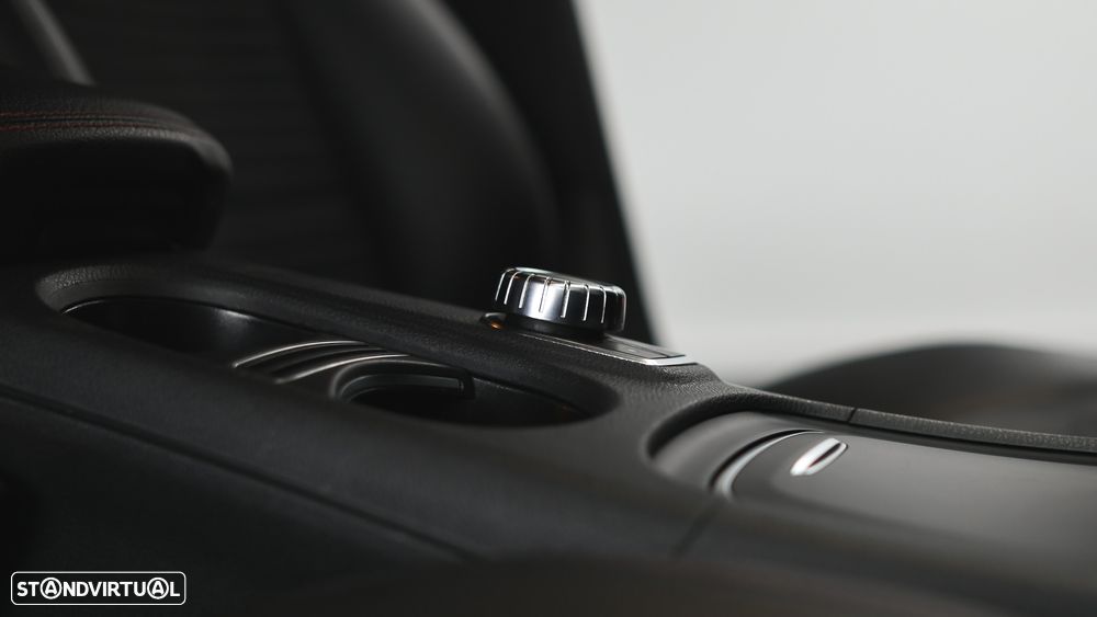 Mercedes-Benz CLA 180 d 7G-DCT AMG Line - 39