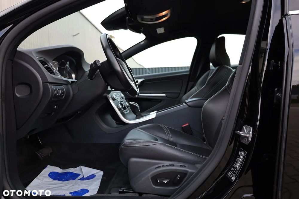 Volvo S60 T5 Drive-E Summum - 16