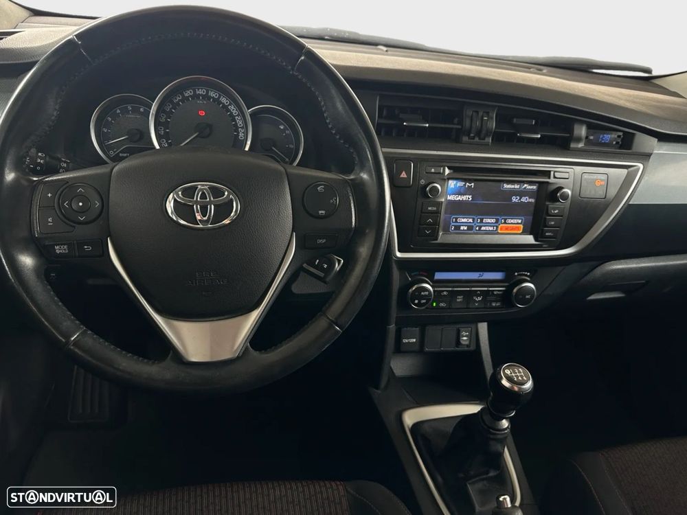 Toyota Auris Touring Sports 1.4 D-4D Comfort - 10