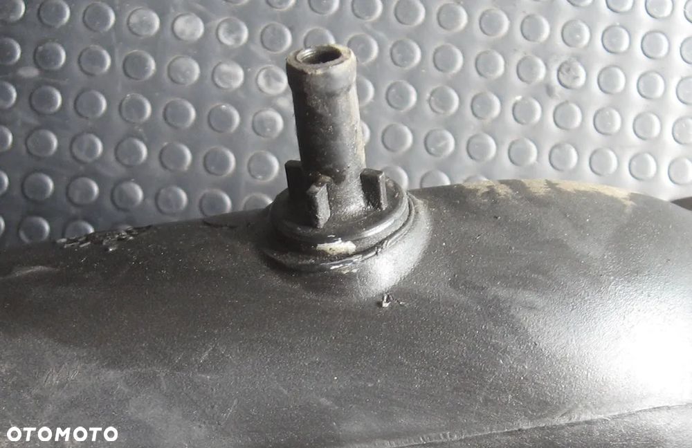 przewód filtra powietrza VOLVO V70 XC90 2.5 30645292 - 2