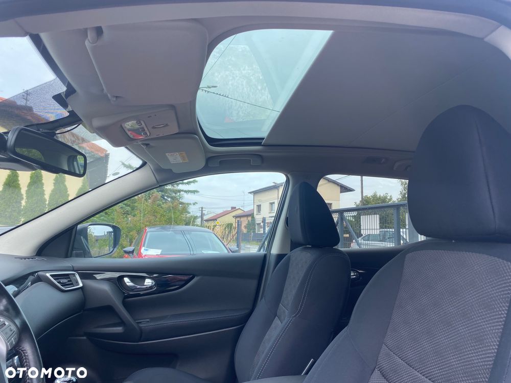 Nissan Qashqai 1.6 DIG-T N-Connecta - 24