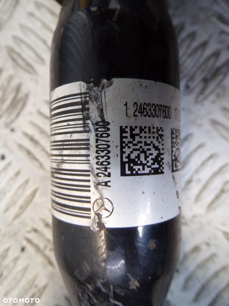 PÓŁOŚ LEWY PRZÓD MERCEDES A2463307600 - 2