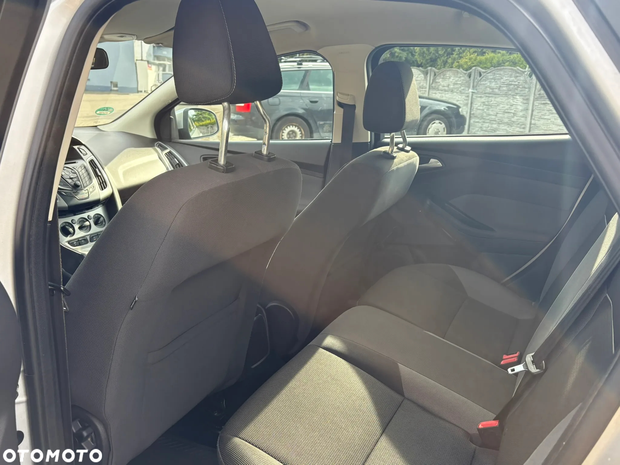 Ford Focus 1.6 TDCi ECOnetic 99g Start-Stopp-System SYNC Edition - 10