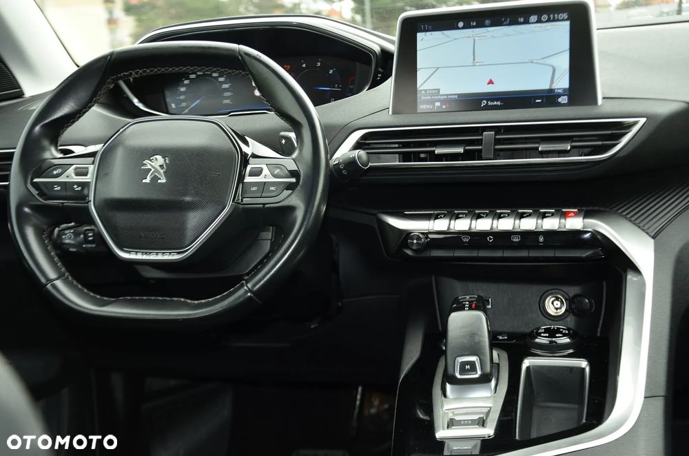 Peugeot 5008 BlueHDi 130 EAT8 Allure - 21