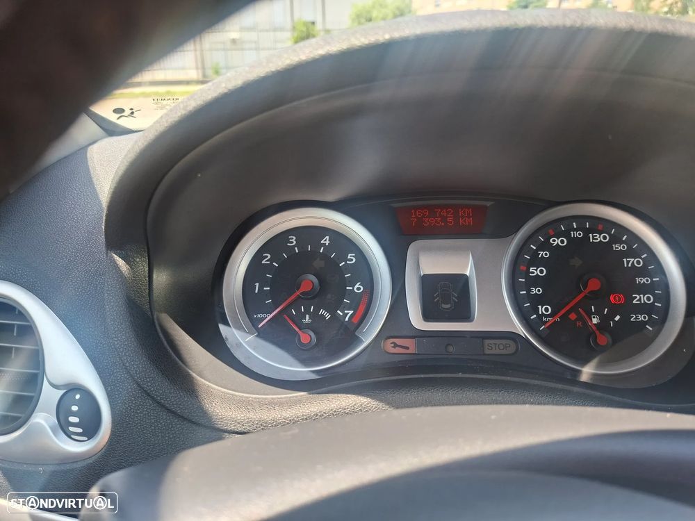 Renault Clio Break 1.2 16V Dynamique - 6
