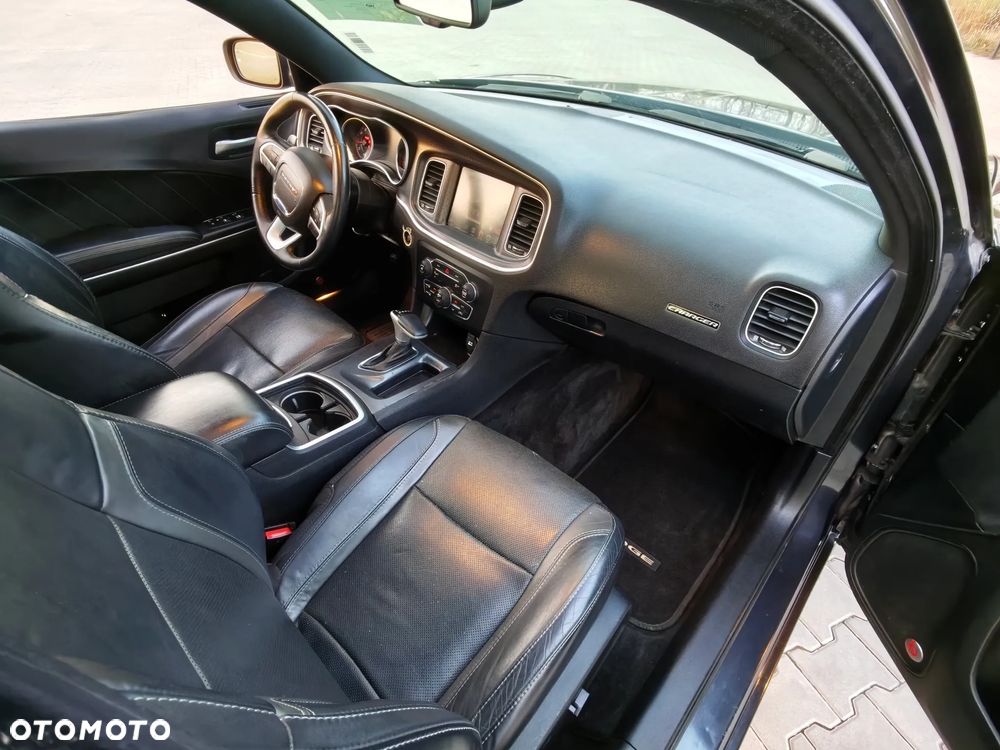 Dodge Charger - 7