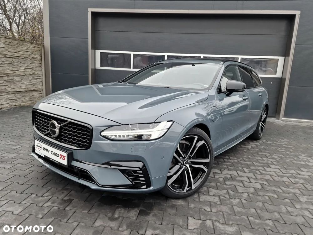 Volvo V90 T8 AWD Plug-In Hybrid R-Design - 2