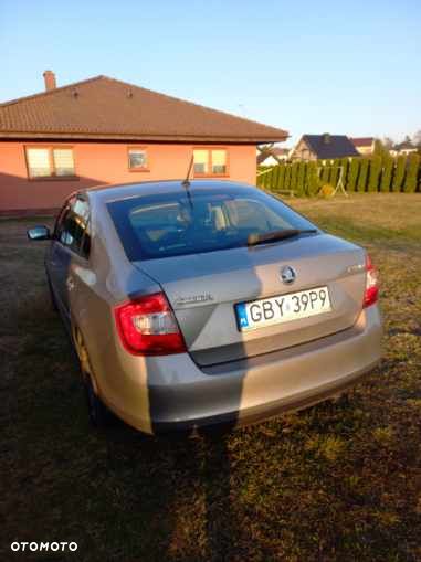 Skoda RAPID 1.2 TSI Ambition - 15