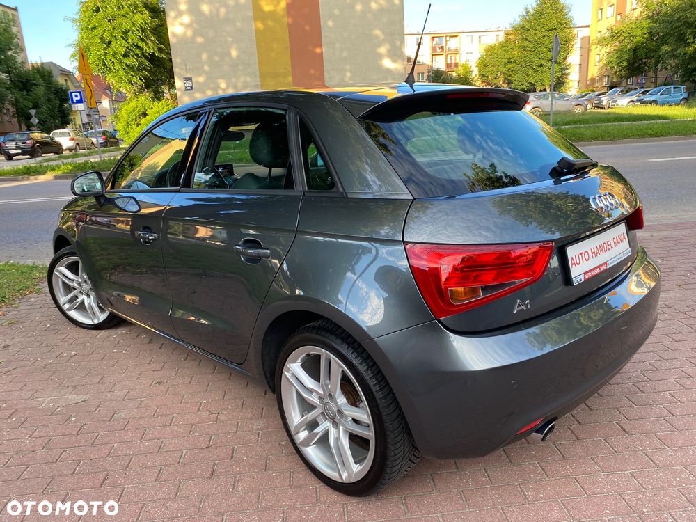 Audi A1 Sportback 1.6 TDI Attraction S tronic - 19