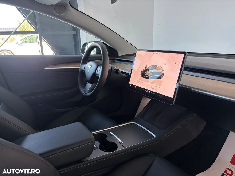 Tesla Model 3 Langstreckenbatterie Allradantrieb Dual Motor - 7