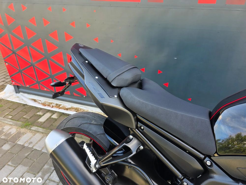 Yamaha FZ8 - 23