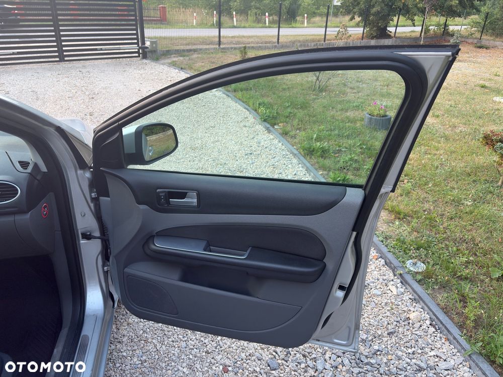 Ford Focus - 26