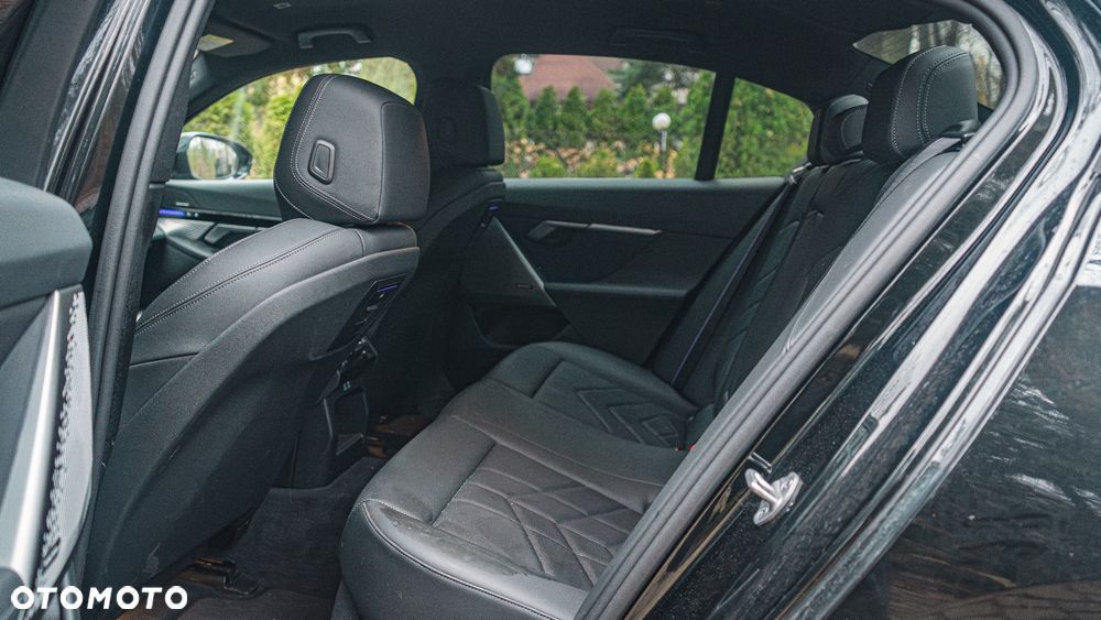 BMW Seria 5 520d xDrive mHEV M Sport - 5
