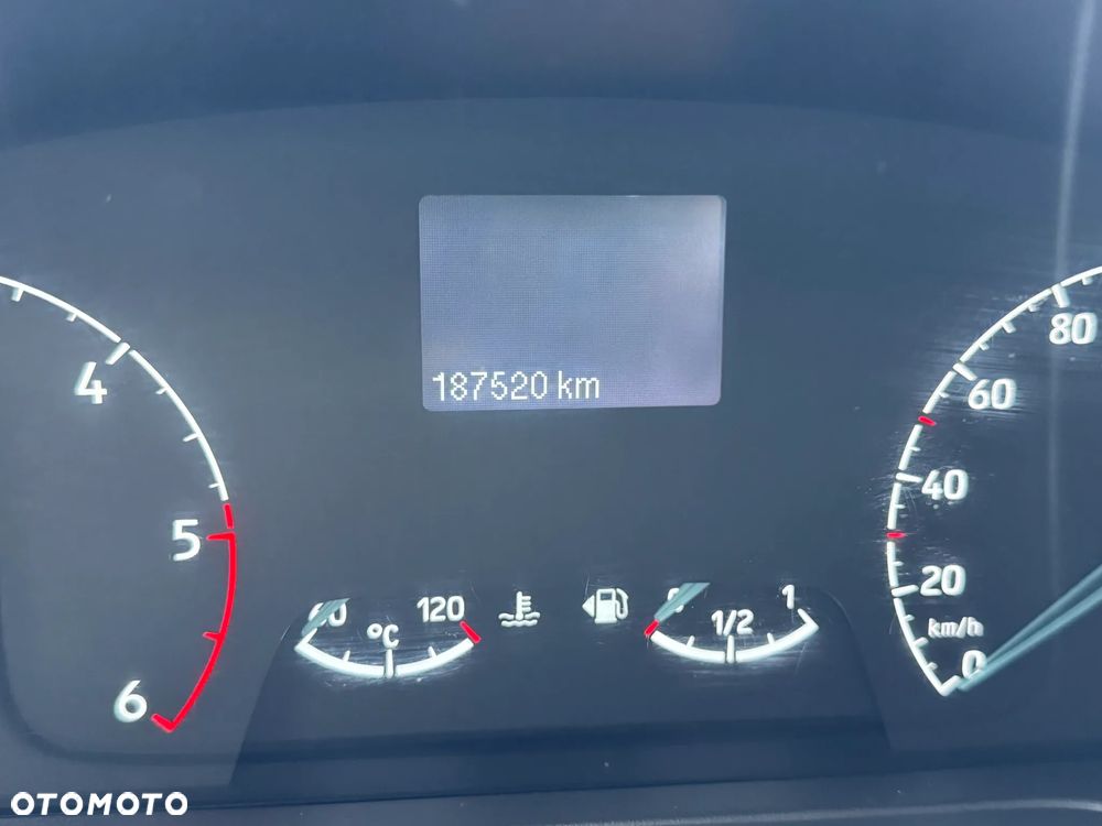 Ford Transit Custom - 13