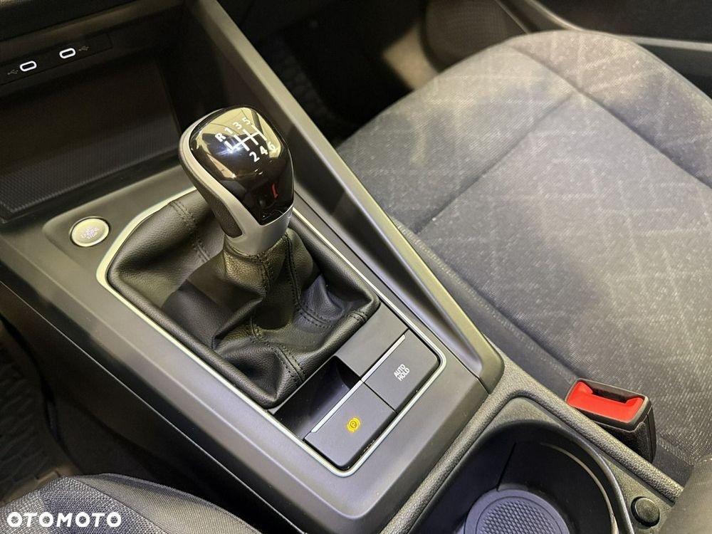 Volkswagen Golf 2.0 TDI SCR Life - 18