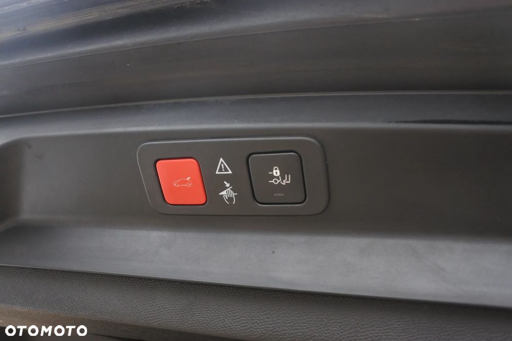Peugeot 5008 BlueHDi 180 EAT6 GT - 13