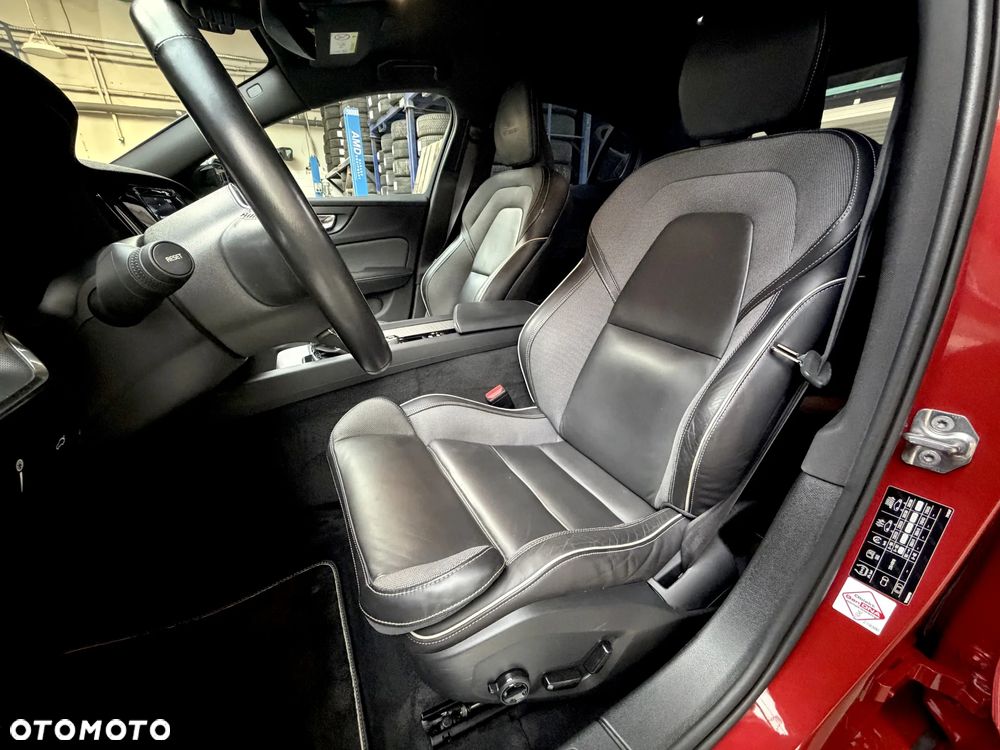 Volvo S60 T4 R-Design - 9