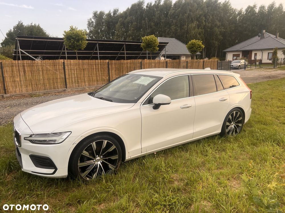 Volvo V60 D4 Momentum Pro - 3