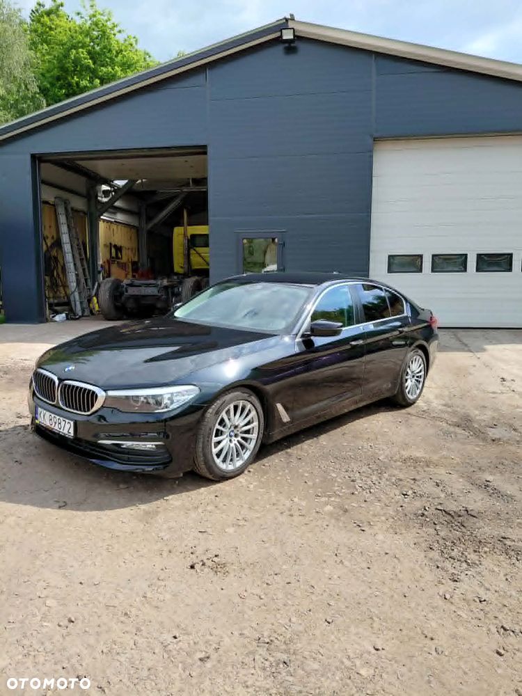 BMW Seria 5 520d Luxury Line sport - 12