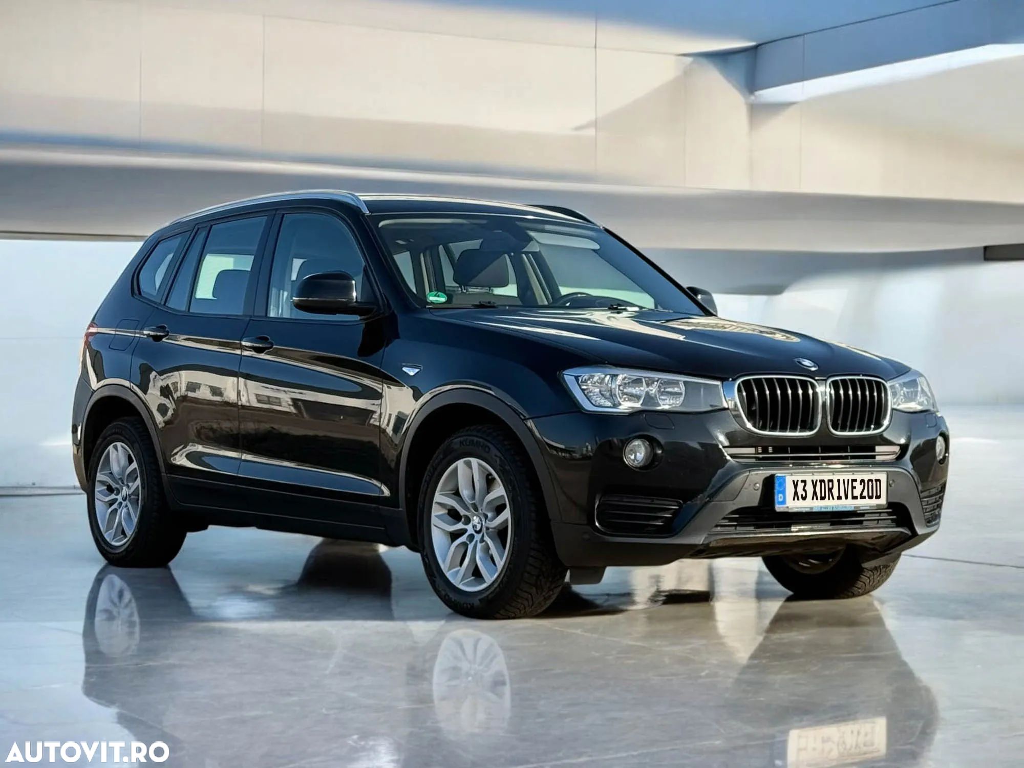 BMW X3 xDrive20d Standard - 1