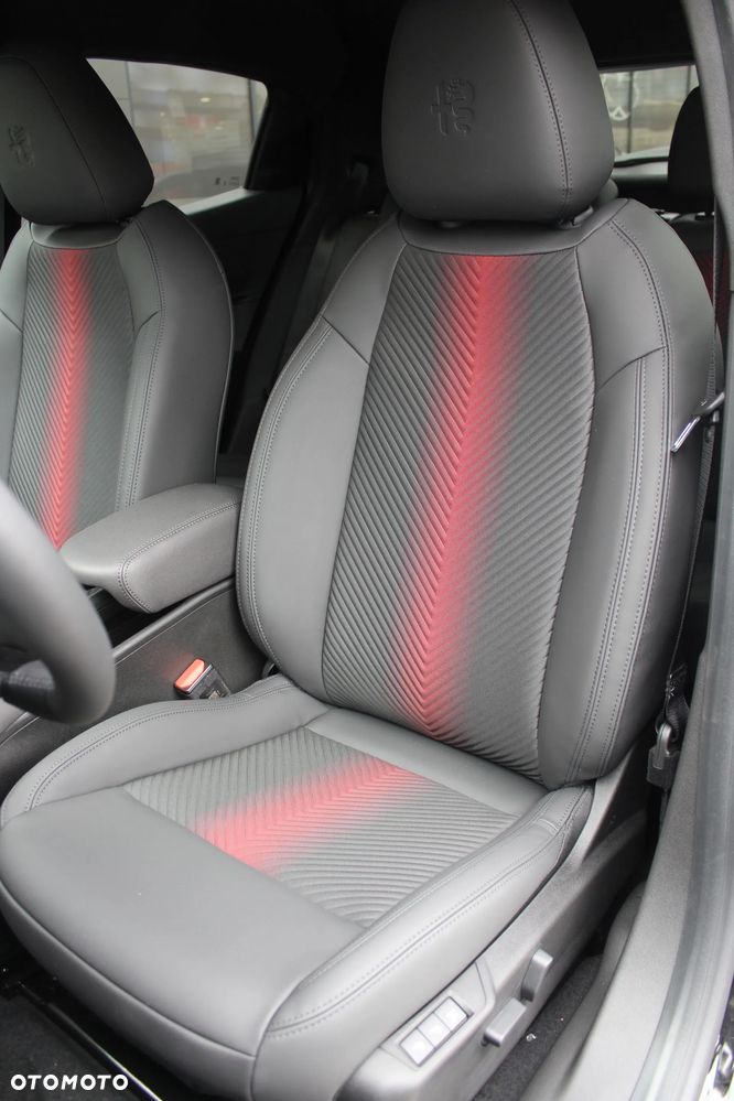 Alfa Romeo Junior 1.2 mHEV Ti eDCT - 18