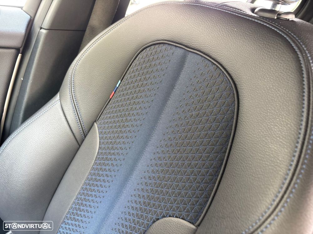 BMW 116 d Pack Desportivo M Auto - 11