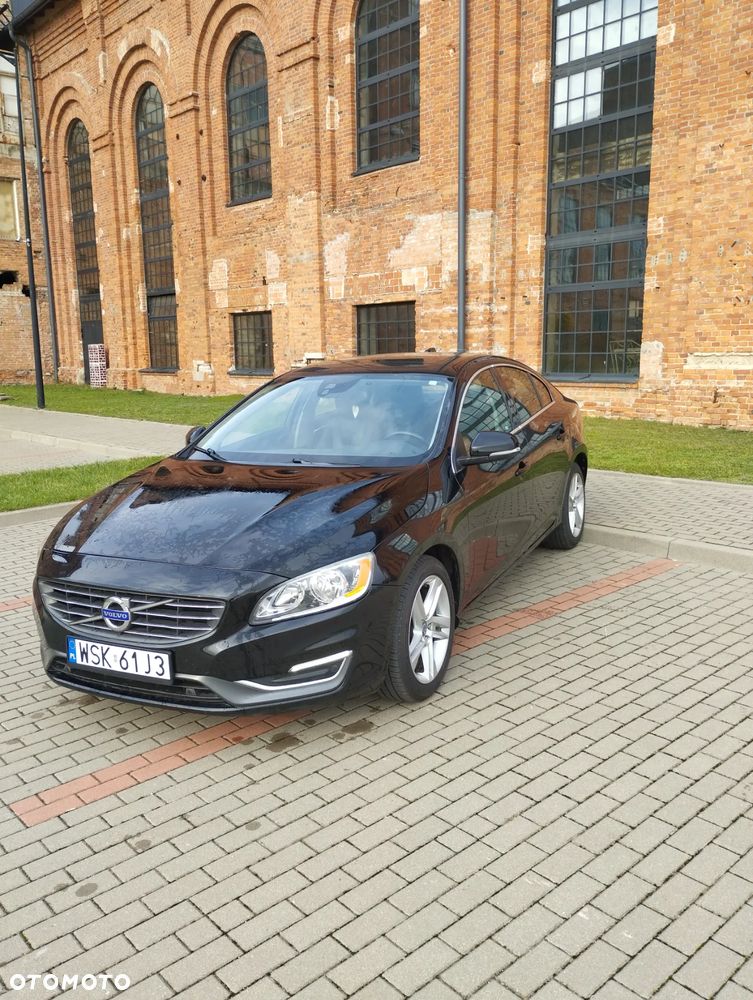 Volvo S60 T5 Powershift Momentum - 1