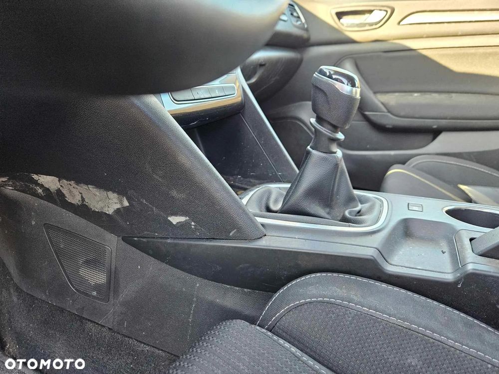 Renault Megane 1.5 Blue dCi Intens - 17