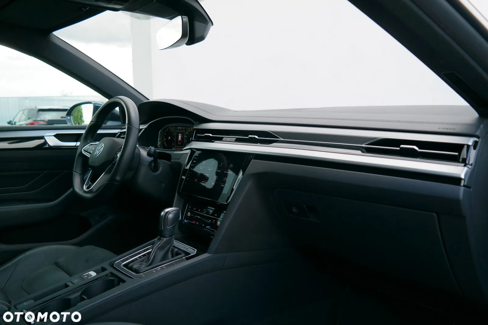 Volkswagen Arteon 2.0 TSI R-Line DSG - 9