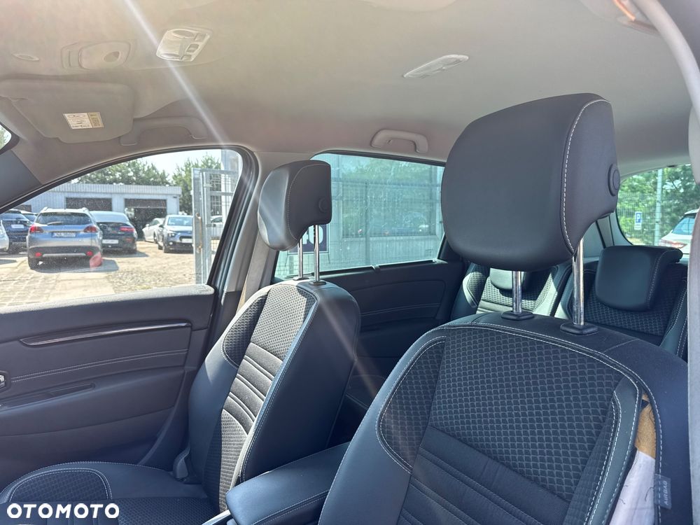 Renault Scenic ENERGY TCe 130 BOSE EDITION - 10
