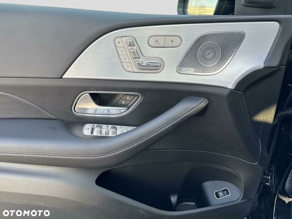 Mercedes-Benz GLE - 22