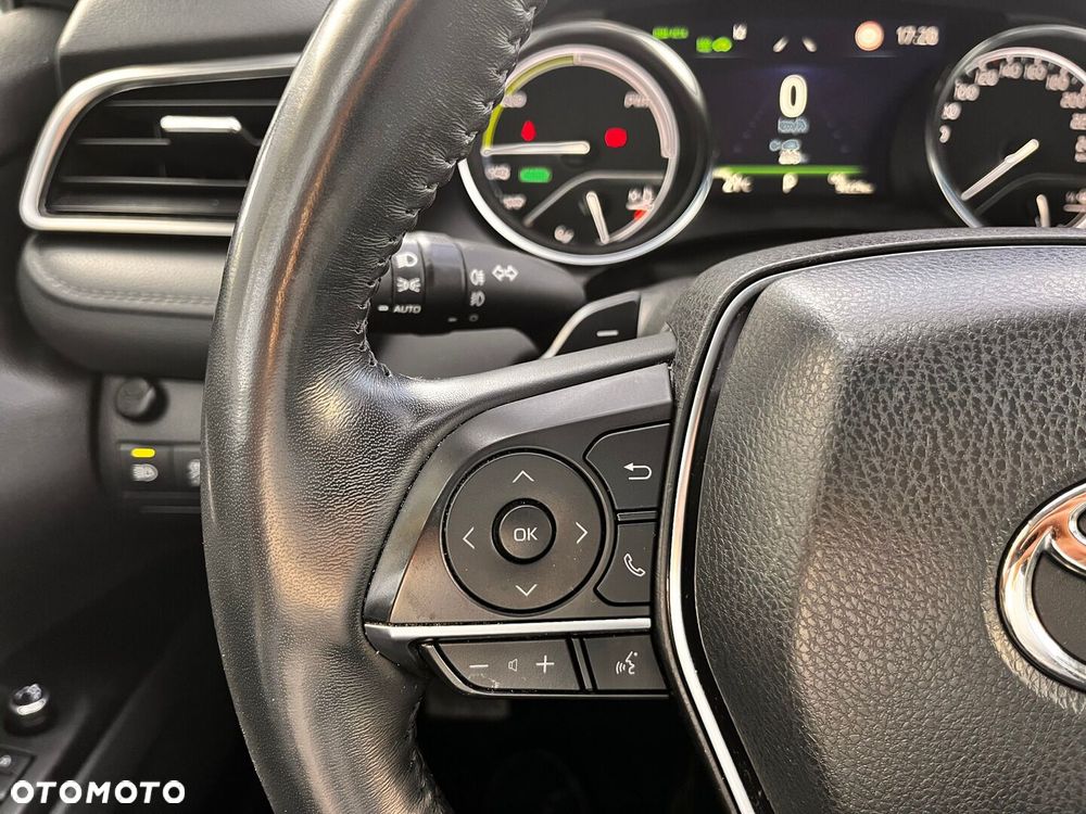 Toyota Camry 2.5 Hybrid Executive CVT - 13