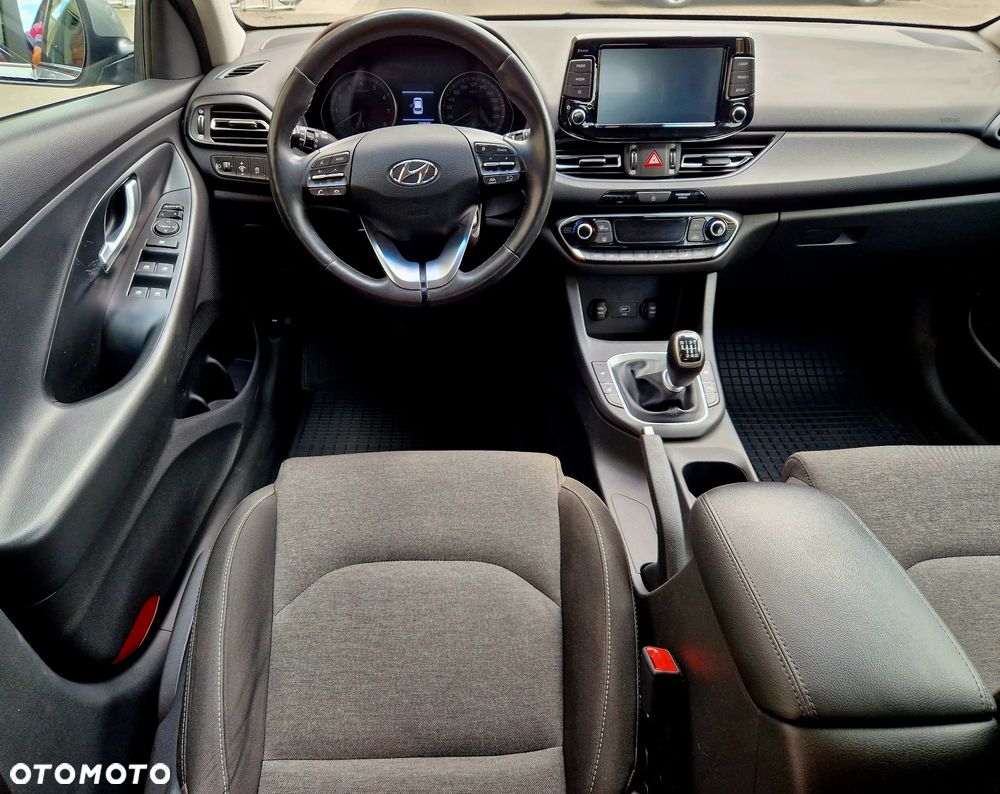 Hyundai i30 1.5 DPI Comfort - 6