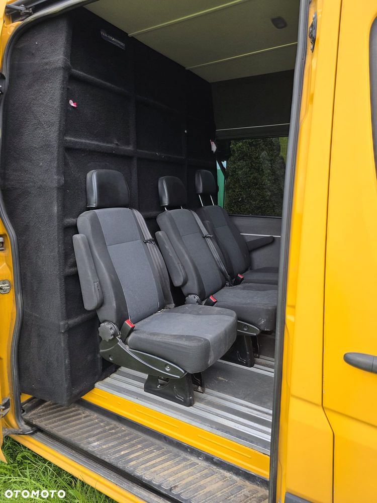 Mercedes-Benz Sprinter - 4