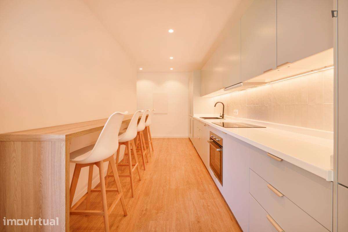 Quarto - localizado em Alameda Lisbon - Grande imagem: 4/46