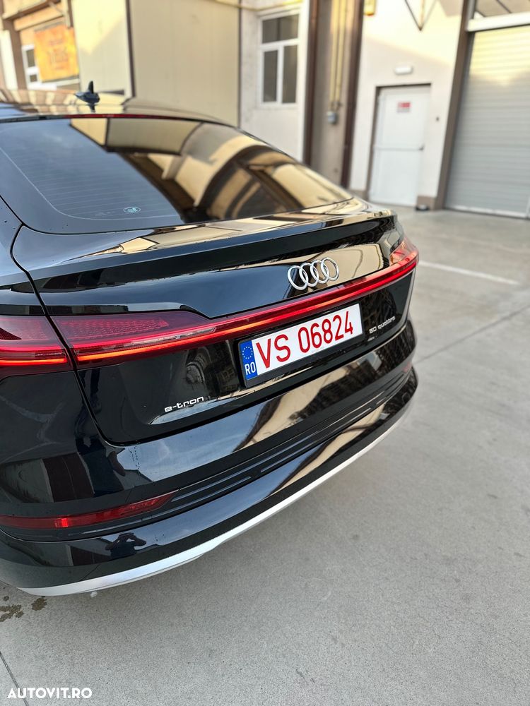 Audi e-tron 50 quattro - 14