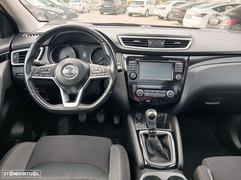 Nissan Qashqai 1.5 dCi N-Connecta - 16